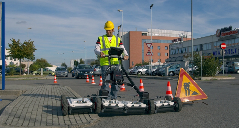 RIS MF Hi-Mod GPR System | IDS GeoRadar